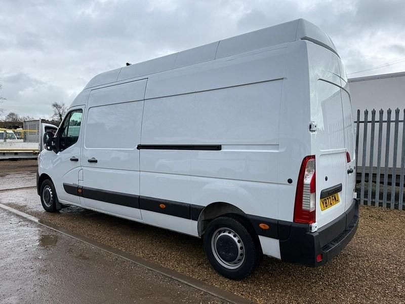 Used Renault Master Business 2022 White MPV