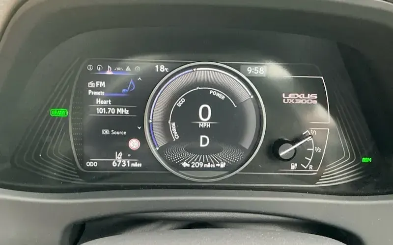 Used Lexus UX 300e 150 kW (204 HP) 2024 Blue SUV