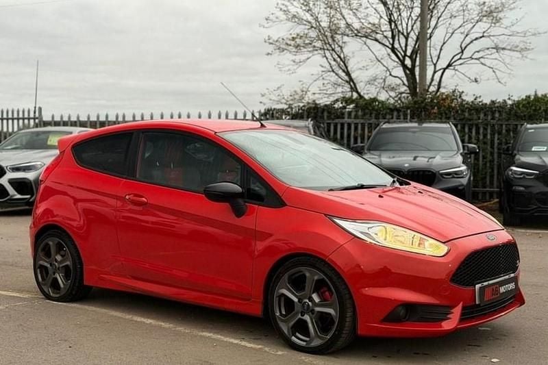 Orange Used 2016 Ford Fiesta ST Hatchback | £7,989 (A bit pricey) - Image 1/1