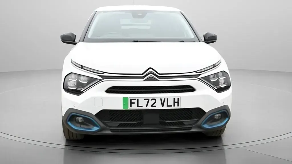 Usado Citroën e-C4 Shine 100 kW (136 HP) 2022 Citadino
