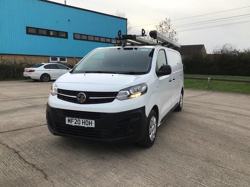 Used Vauxhall Vivaro Edition 100 HP (73 kW) 2020 White MPV