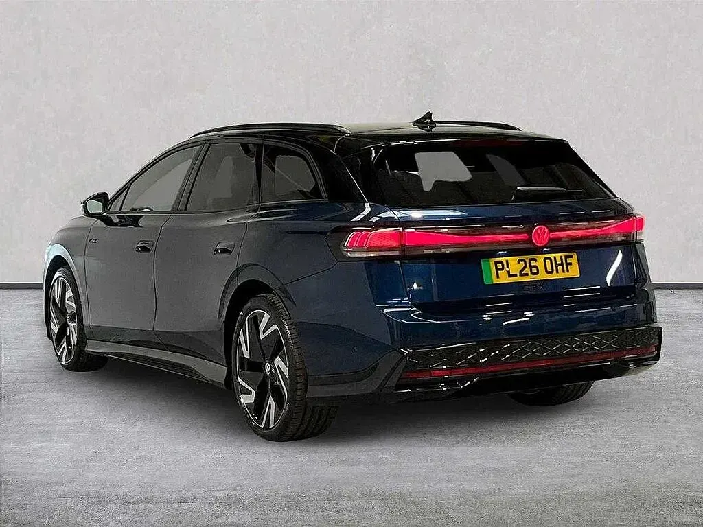New VW ID.7 GTX 250 kW (340 HP) 2026 Blue Estate