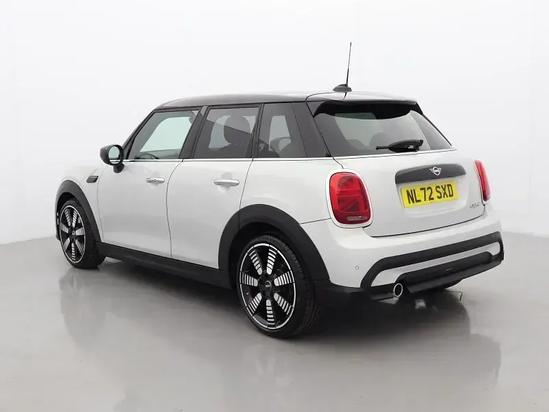 Used Mini Cooper Exclusive 134 HP (98 kW) 2022 Silver Hatchback