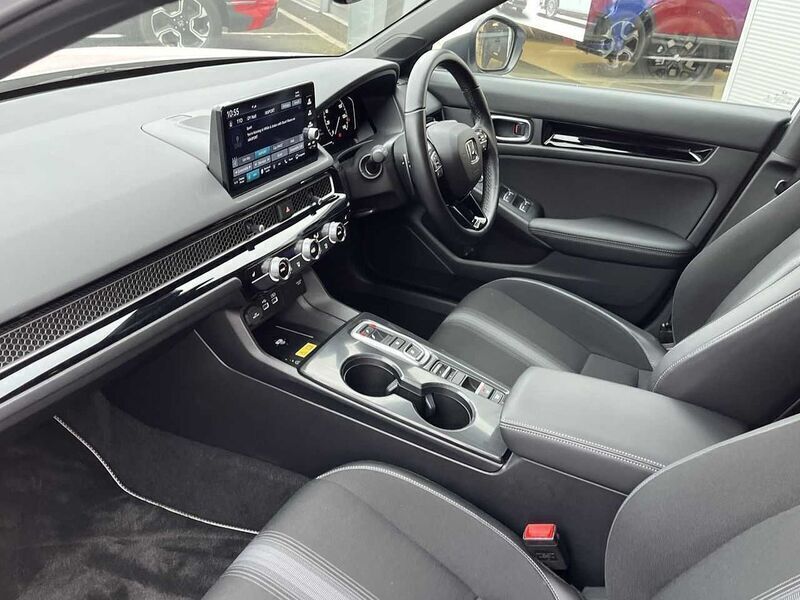 Used Honda Civic Hybrid 143 HP (105 kW) 2022 White