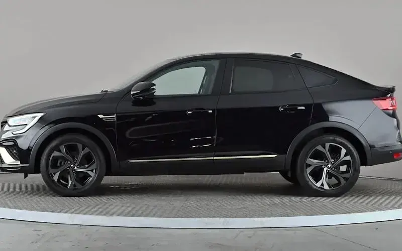 Used Renault Arkana Bose Edition 143 HP (105 kW) 2023 Black SUV