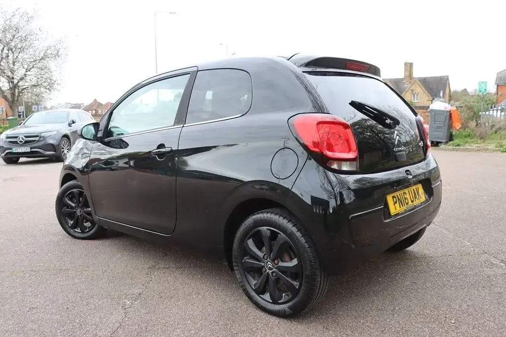 Used Citroën C1 Flair 82 HP (60 kW) 2016 Black Hatchback
