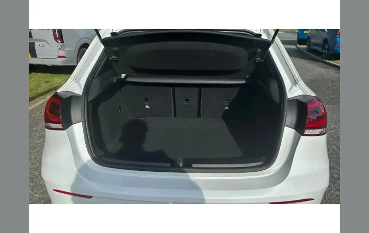 Used Mercedes A250 AMG Line Premium Plus 221 HP (162 kW) 2019 White Hatchback