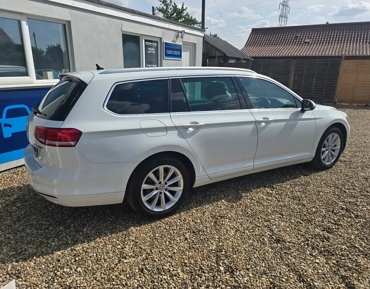 Used VW Passat Business 2016 White Estate