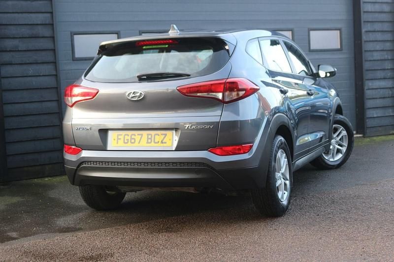 Used Hyundai Tucson 132 HP (97 kW) 2017 Grey SUV