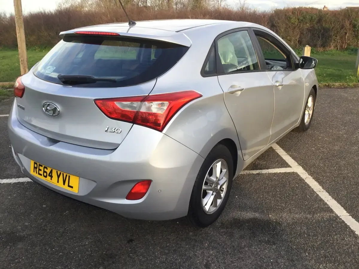 Used Hyundai i30 Active 120 HP (88 kW) 2014 Silver Hatchback