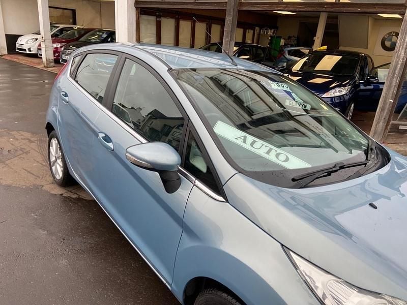 Used Ford Fiesta Zetec 2010 Blue Hatchback