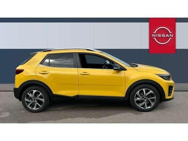 Used Kia Stonic GT-Line 118 HP (86 kW) 2021 Yellow SUV