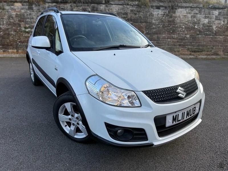 Used Suzuki SX4 SZ5 135 HP (99 kW) 2011 White SUV