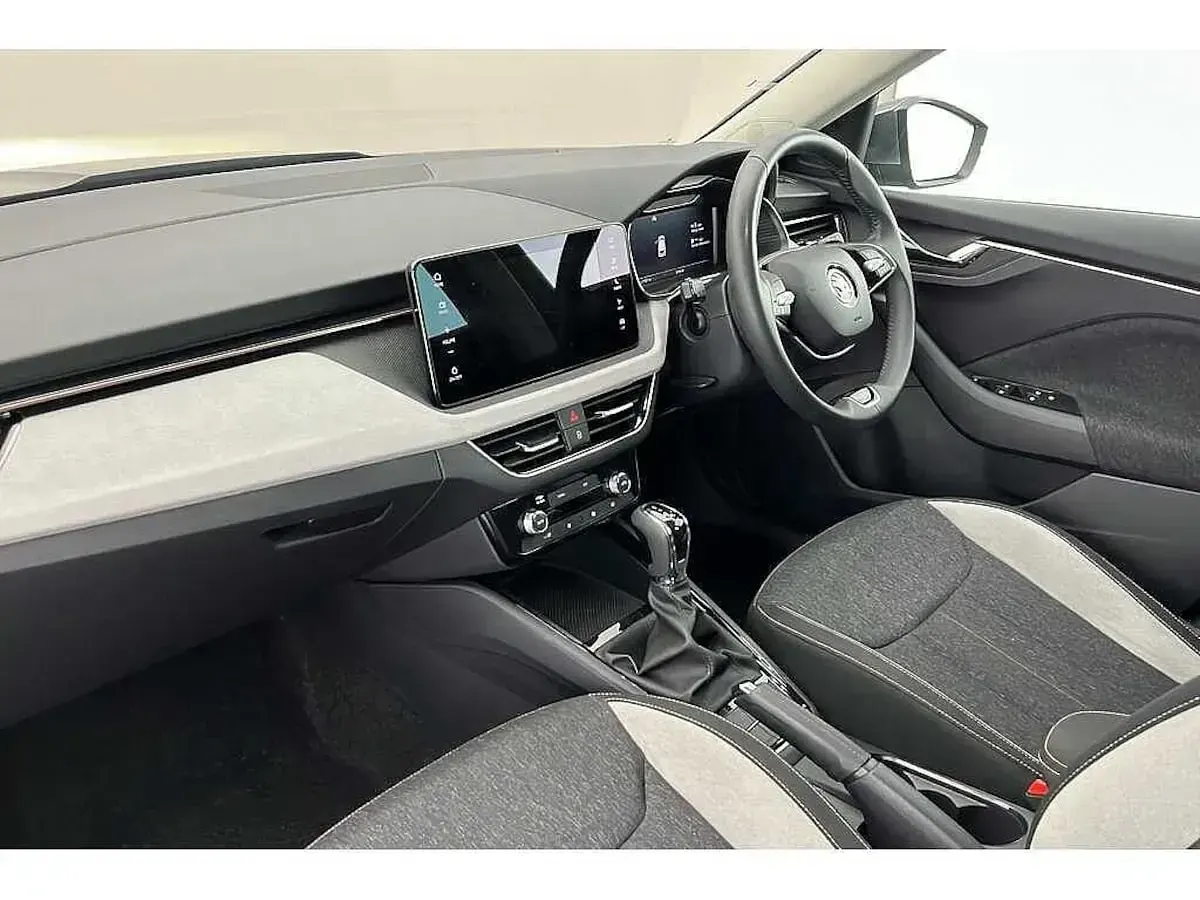 Used Skoda Kamiq SE L 85 HP (62 kW) 2024 Graphite grey metallic SUV