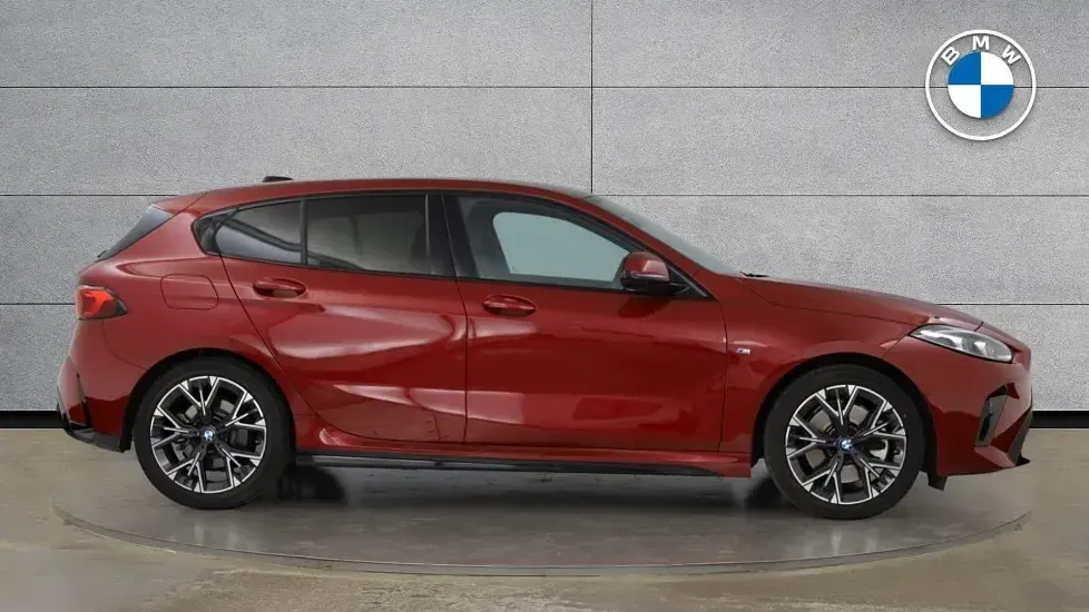 Used BMW 123 M Sport 215 HP (158 kW) 2025 Red Hatchback