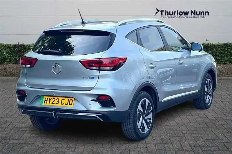 Käytetty MG ZS Trophy 114 kW (156 HP) 2023 Hopea Katumaasturi