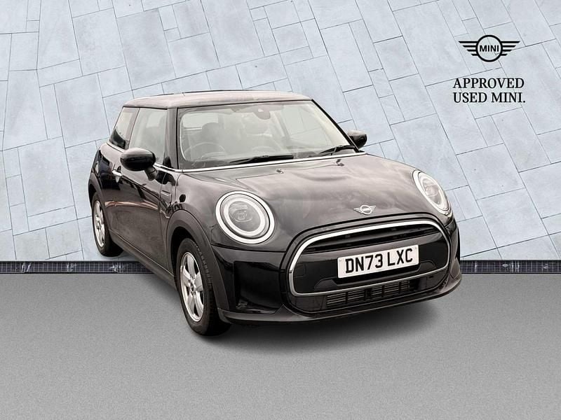 Used Mini Cooper Classic 134 HP (98 kW) 2023 Black Hatchback