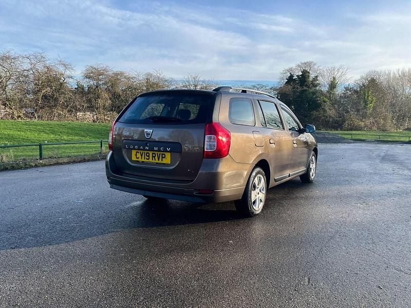 Used Dacia Logan MCV Comfort 90 HP (66 kW) 2019 Brown Estate