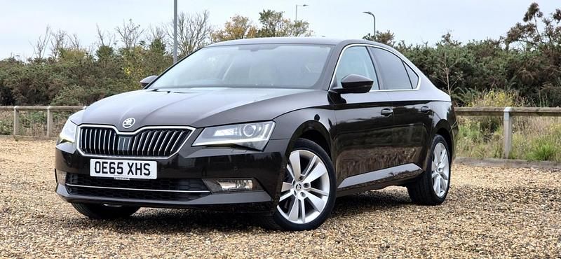 Brown Used 2016 Skoda Superb SE L Executive Hatchback | £8,400 (A bit pricey) - Image 1/4