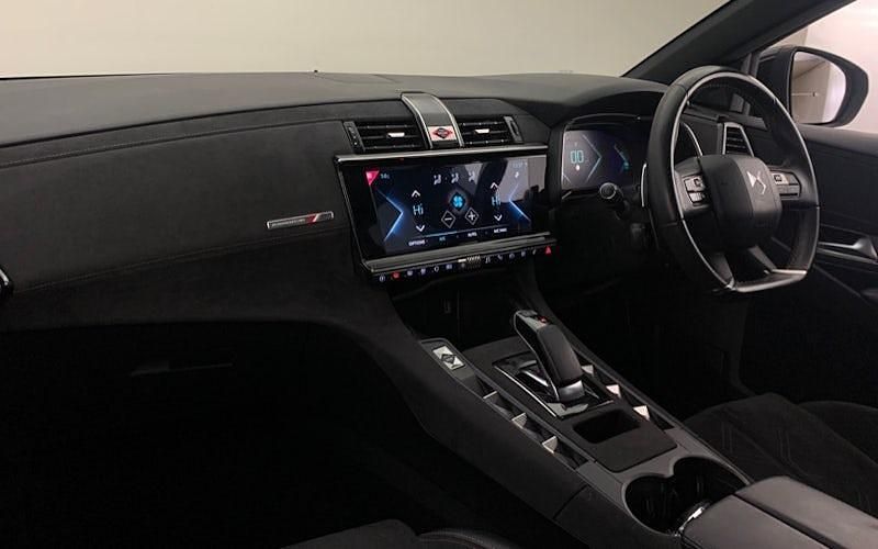 Used DS Automobiles DS7 Crossback Performance 300 HP (220 kW) 2021 Black SUV