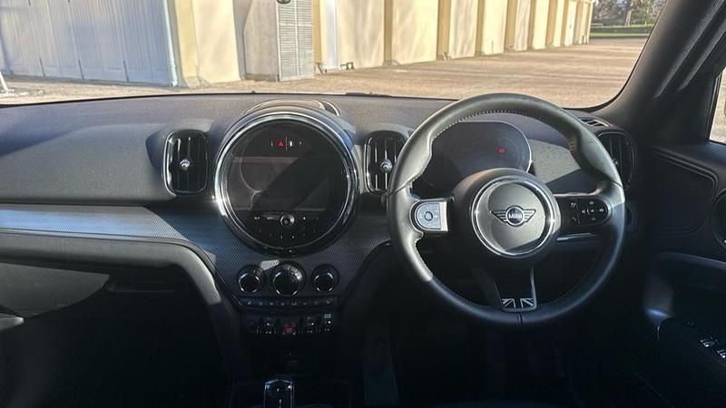 Used Mini Cooper Countryman Exclusive 136 HP (100 kW) 2022 Green SUV