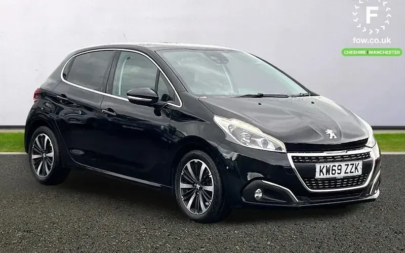 Używany Peugeot 208 101 KM (74 kW) 2019 Hatchback