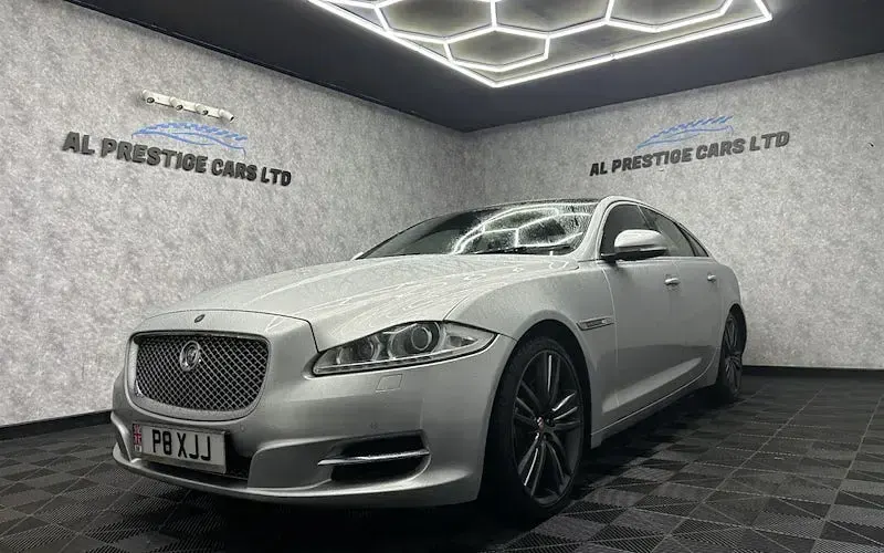 Used Jaguar XJ Portfolio 275 HP (202 kW) 2012 Sedan