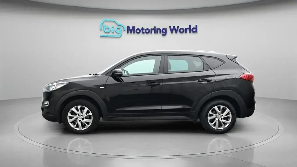Used Hyundai Tucson SE 115 HP (84 kW) 2021 Black SUV