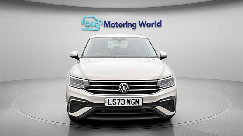 Used VW Tiguan Allspace S 150 HP (110 kW) 2023 Silver SUV