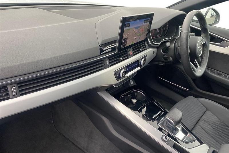 Used Audi A4 S-Line 204 HP (150 kW) 2023 Arkona white Estate