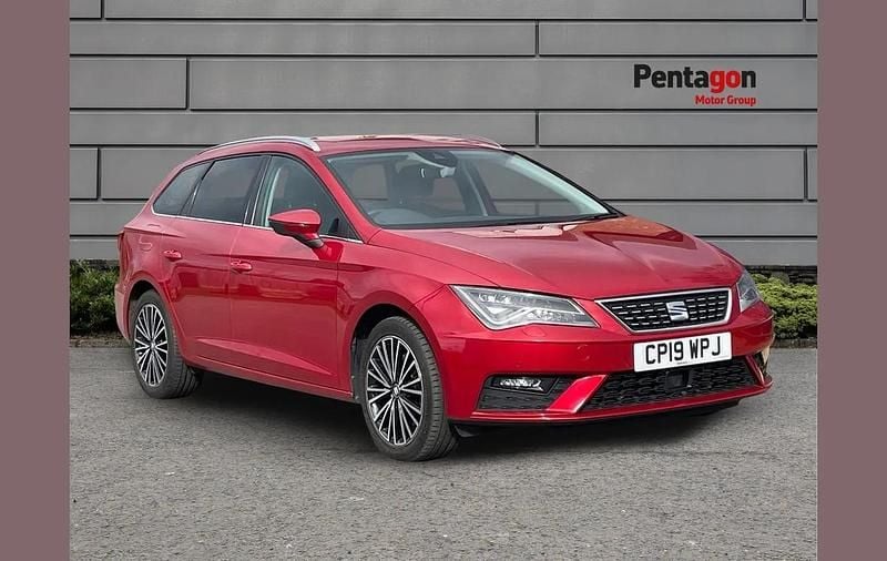 Used Seat Leon ST XCELLENCE Lux 187 HP (137 kW) 2019 Red Estate