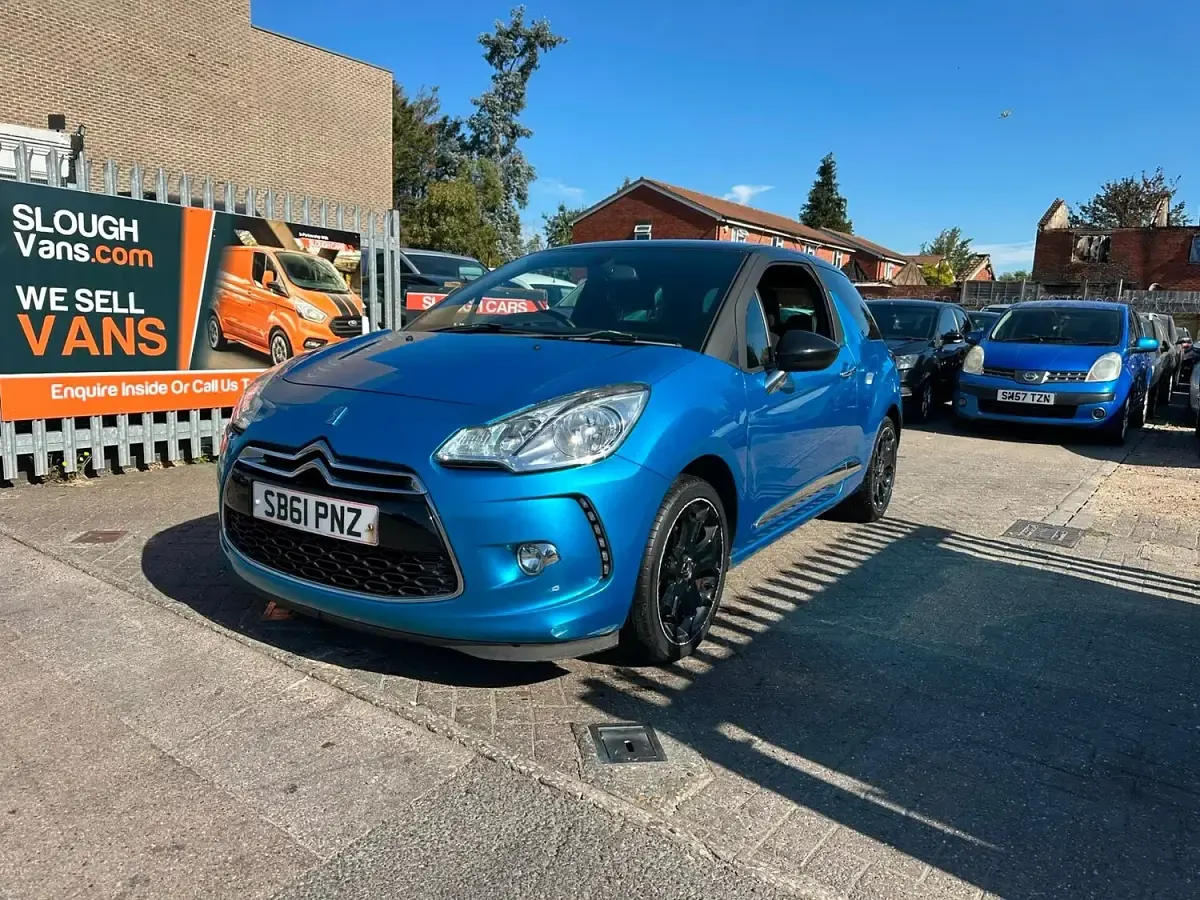Used Citroën DS3 120 HP (88 kW) 2012 Blue Hatchback