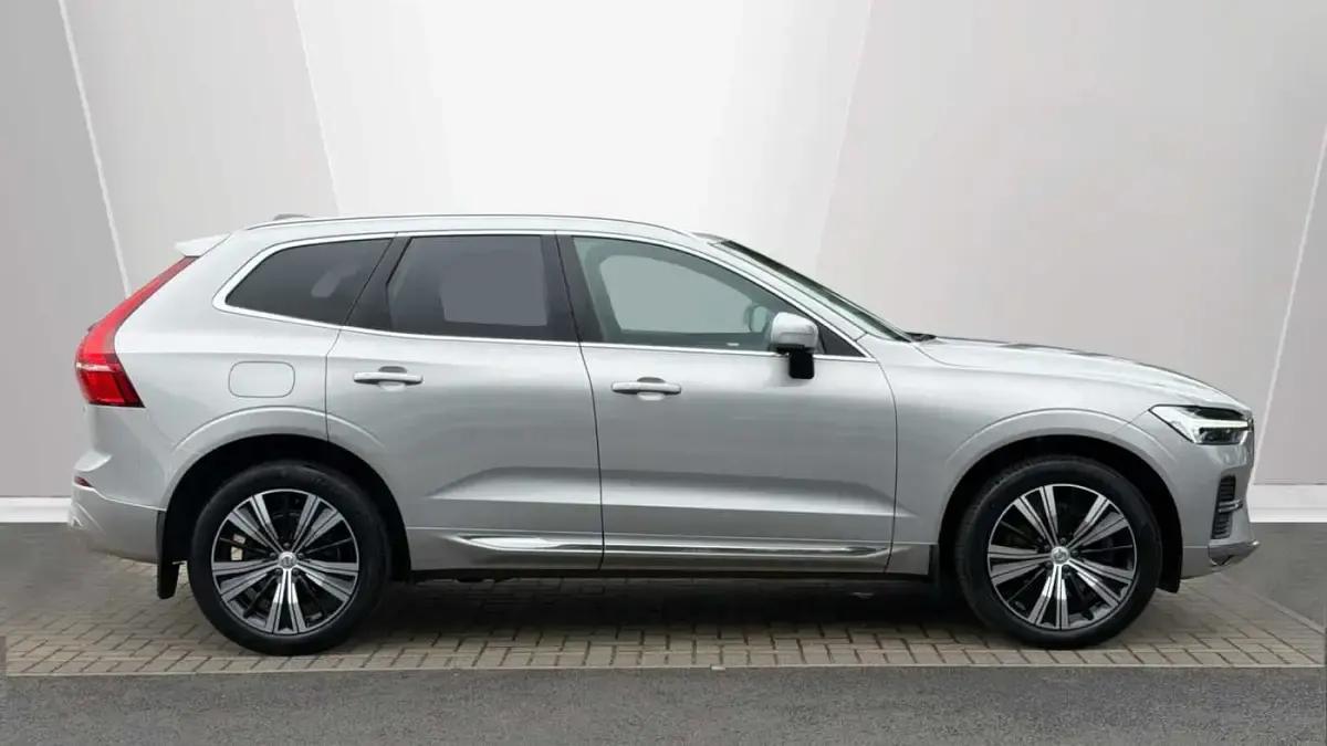 Used Volvo XC60 Inscription 194 HP (142 kW) 2022 SUV