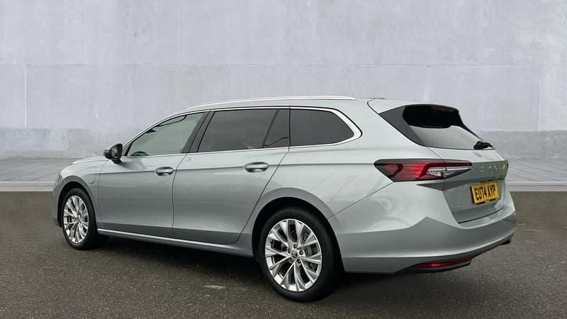 Used Skoda Superb SE L 204 HP (150 kW) 2024 Pebble silver metallic