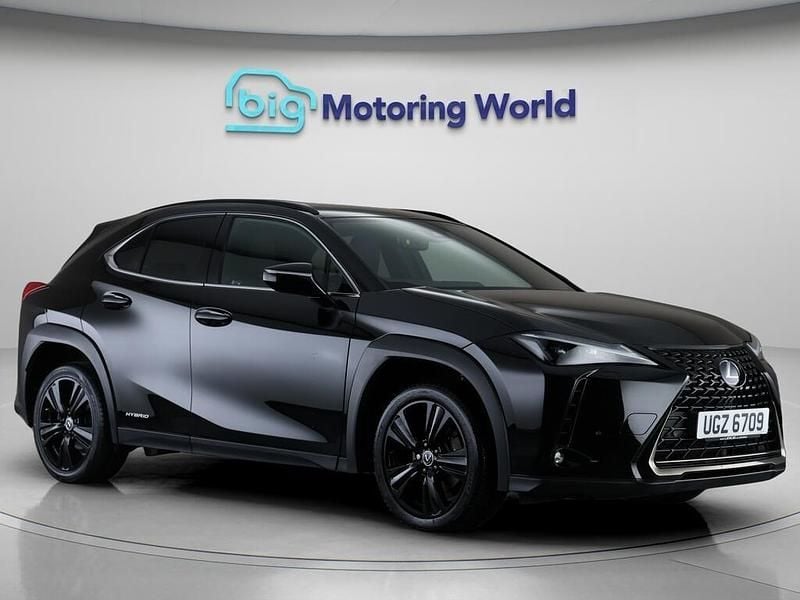Black Used 2021 Lexus UX 250h SUV | £17,900 (Good price) - Image 1/4