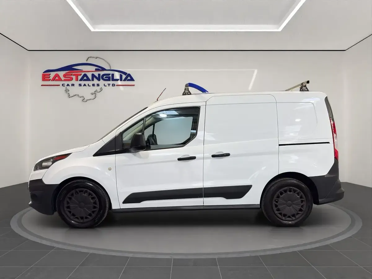 Used Ford Transit Connect 99 HP (72 kW) 2018 White MPV