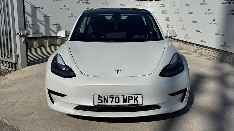 Used Tesla Model 3 Standard Range 239 kW (325 HP) 2020 White Sedan