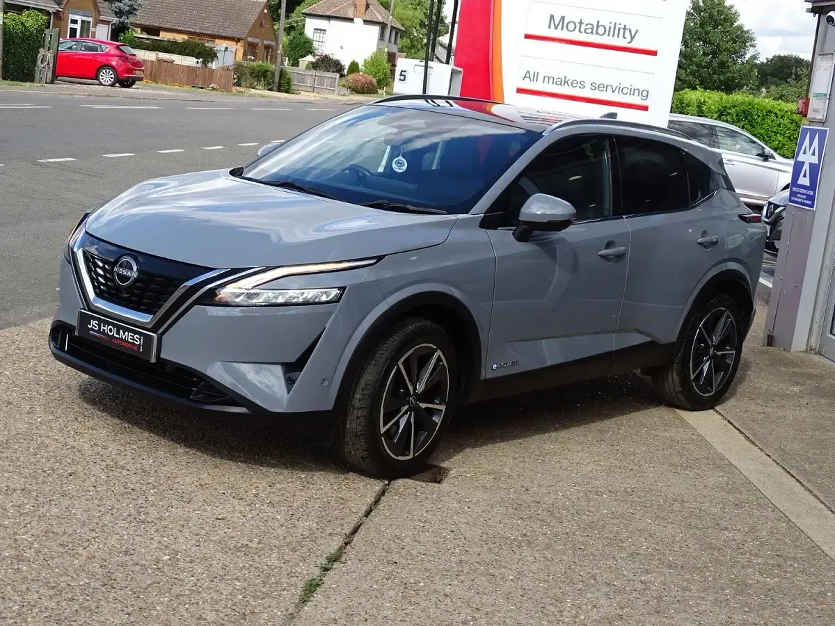 Used Nissan Qashqai Tekna 190 HP (139 kW) 2023 Grey SUV