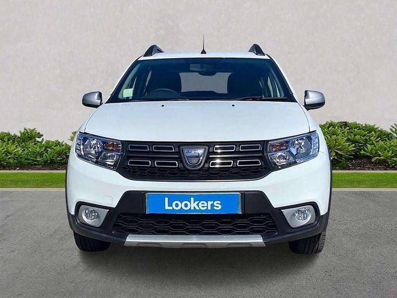 Usado Dacia Sandero Essentiel 75 CV (55 kW) 2020 Blanco Utilitario