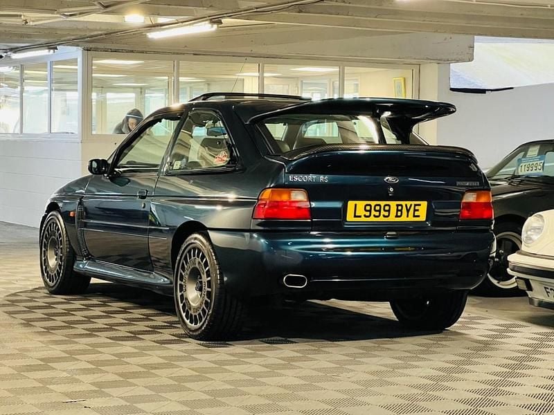 Used Ford Escort RS 224 HP (164 kW) 1995 Green Hatchback