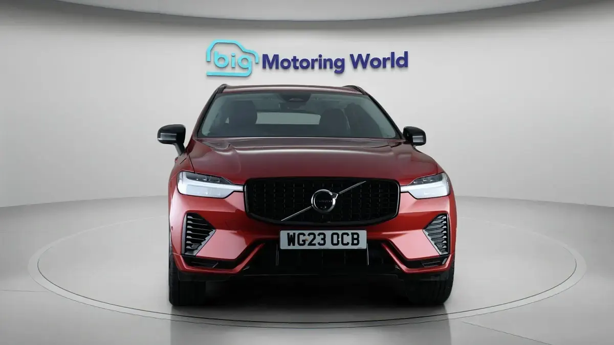 Used Volvo XC60 Plus 249 HP (183 kW) 2023 SUV