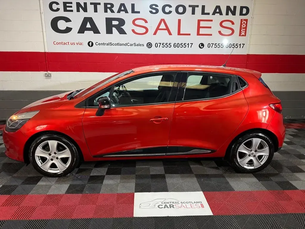 Gebraucht Renault Clio IV Dynamique 90 PS (66 kW) 2016 Rot Kleinwagen
