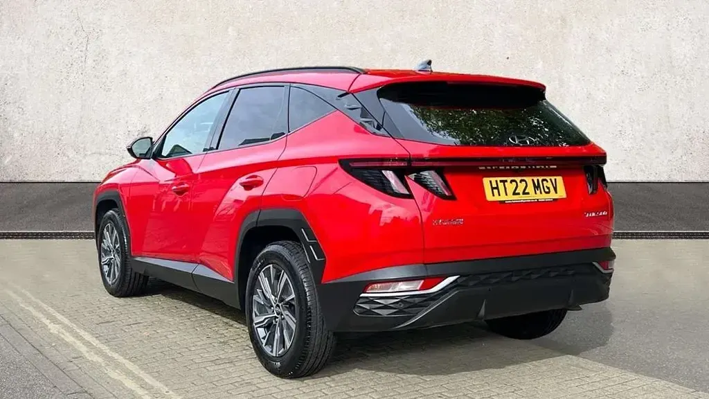 Used Hyundai Tucson SE 150 HP (110 kW) 2022 Red SUV