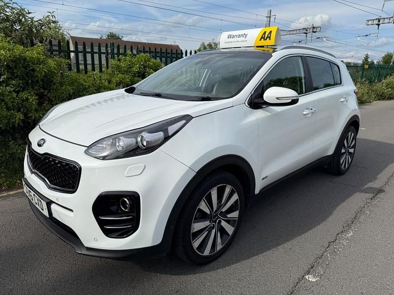White Used 2016 Kia Sportage First Edition SUV | £10,500 (Super price) - Image 1/4