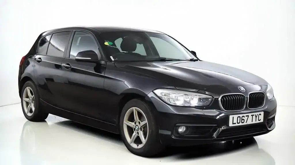 Used BMW 118 2018 Black Hatchback