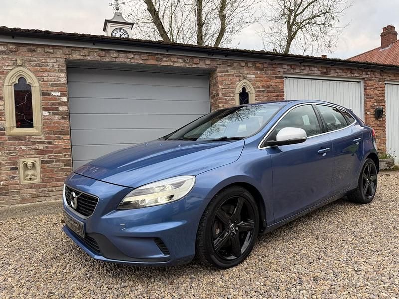 Used Volvo V40 R-Design 2016 Blue Hatchback