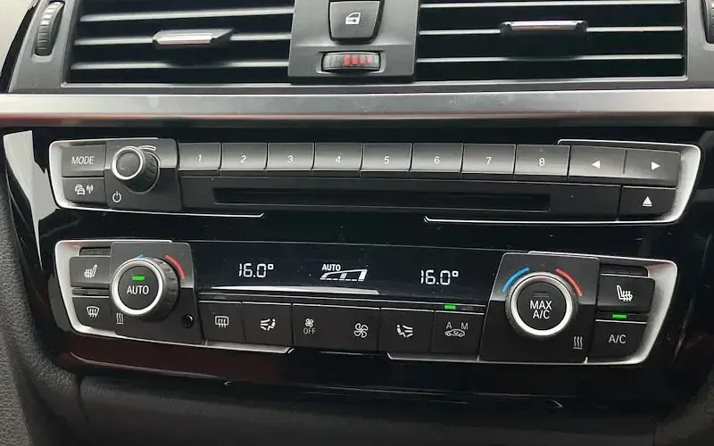 Used BMW 320 M Sport 184 HP (135 kW) 2018 Black Estate