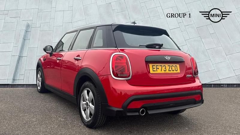 Used Mini Cooper Classic 136 HP (100 kW) 2023 Red Hatchback
