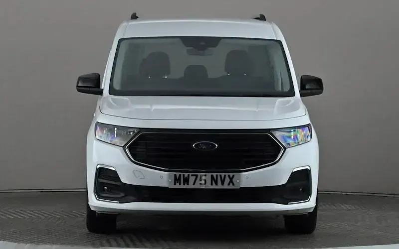 Used Ford Tourneo Titanium 122 HP (89 kW) 2026 Estate