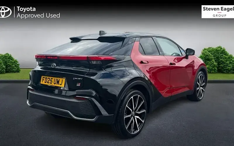 Used Toyota C-HR Sport 223 HP (164 kW) 2025 Red SUV